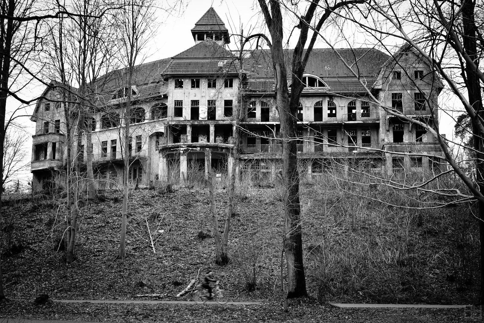 Southern Civil Best Small Town Haunted Houses across the Southeast
